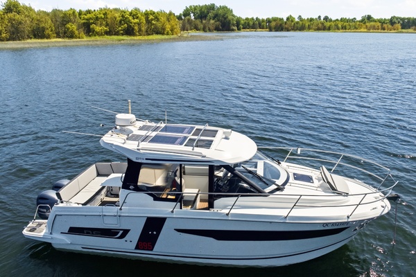 31ft Jeanneau Yacht For Sale