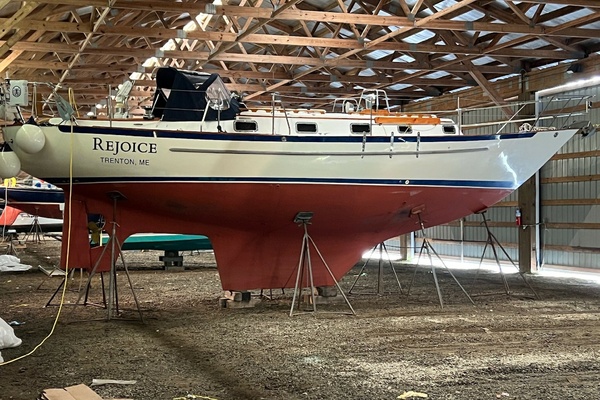 REJOICE 37ft Pacific Seacraft Yacht For Sale