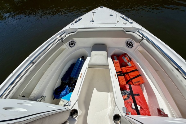 26ft Pursuit Yacht For Sale