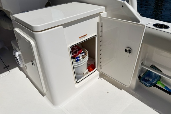 26ft Pursuit Yacht For Sale