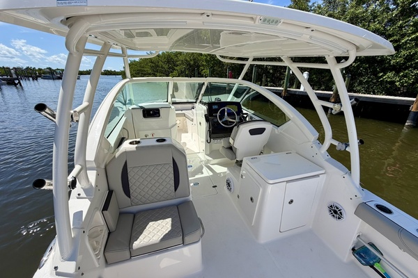 26ft Pursuit Yacht For Sale
