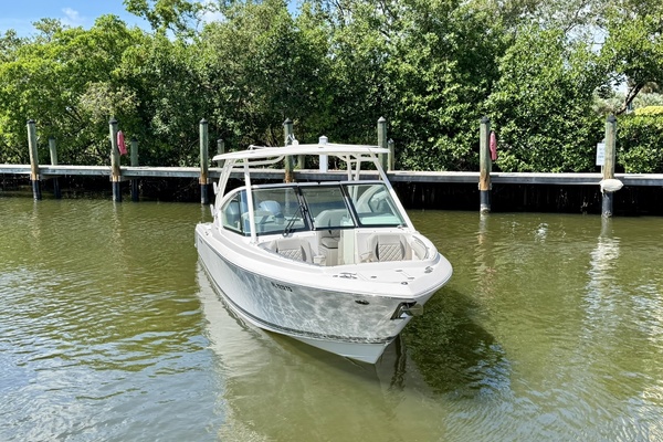 26ft Pursuit Yacht For Sale