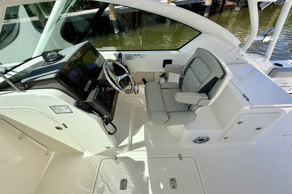 26ft Pursuit Yacht For Sale