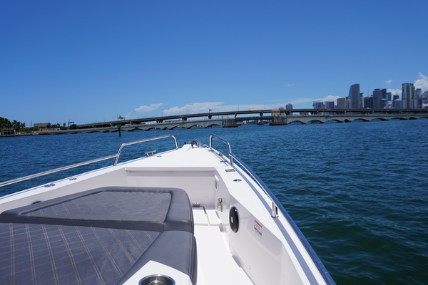 37ft Axopar Yacht For Sale