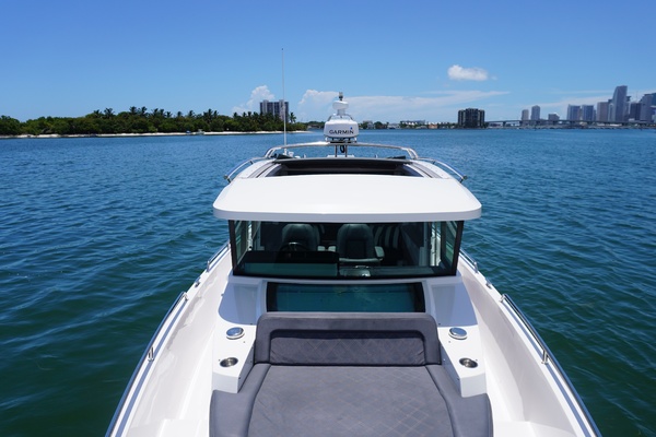 37ft Axopar Yacht For Sale