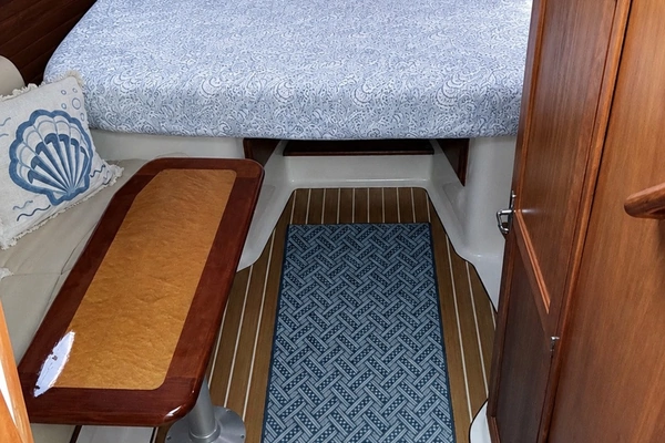 Back Cove 33 Yacht For Sale