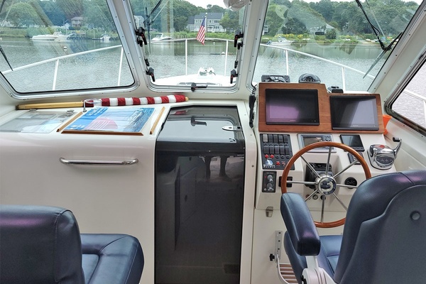 LENORA MARIE 33ft Back Cove Yacht For Sale