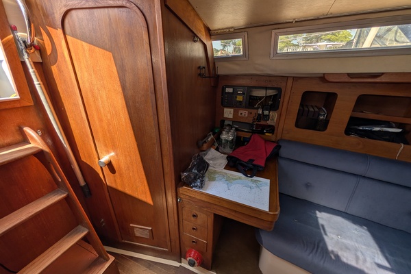 Rendl 34ft Moody Yacht For Sale