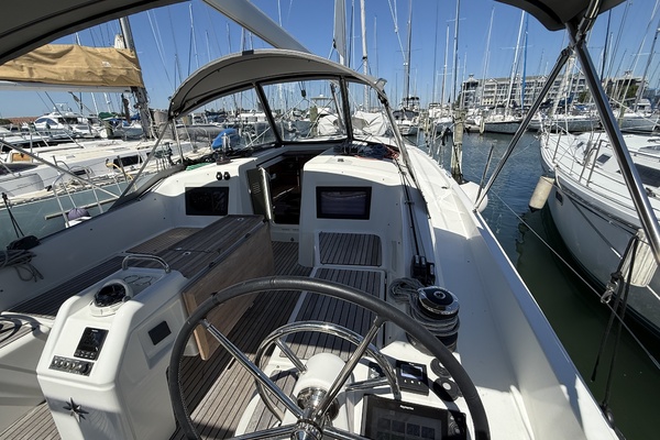 Our Odyssey 41ft Jeanneau Yacht For Sale