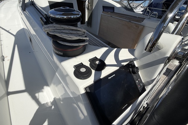 Our Odyssey 41ft Jeanneau Yacht For Sale