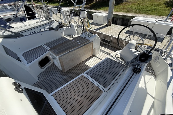 Our Odyssey 41ft Jeanneau Yacht For Sale