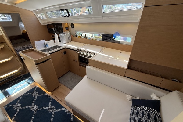 Our Odyssey 41ft Jeanneau Yacht For Sale