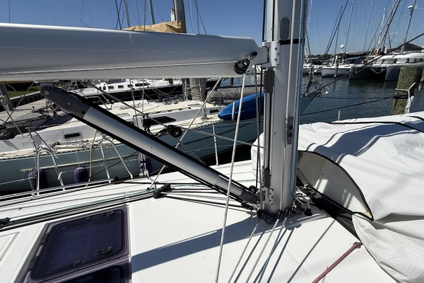Jeanneau  Yacht For Sale