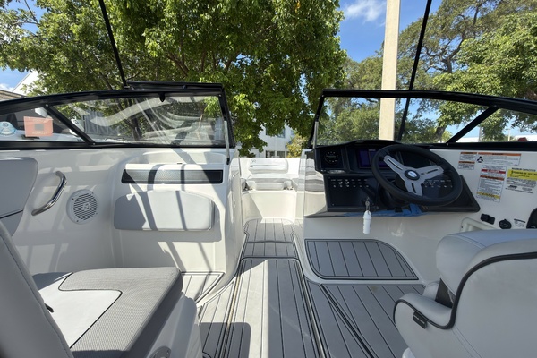 20ft Jeanneau Yacht For Sale