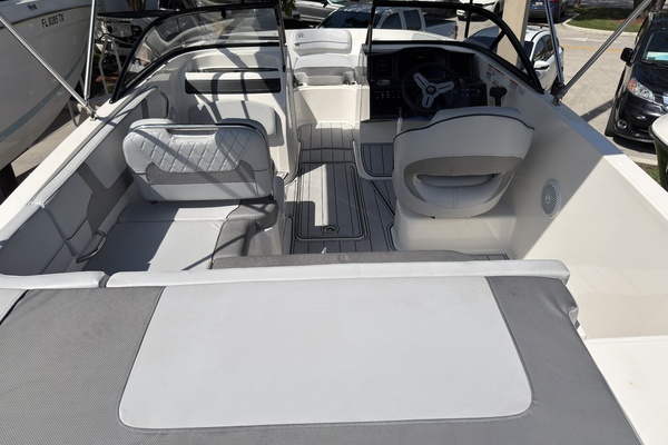 20ft Jeanneau Yacht For Sale