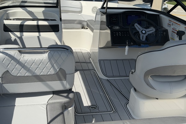 20ft Jeanneau Yacht For Sale