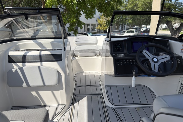 20ft Jeanneau Yacht For Sale