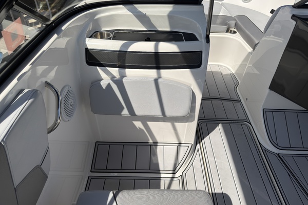 20ft Jeanneau Yacht For Sale