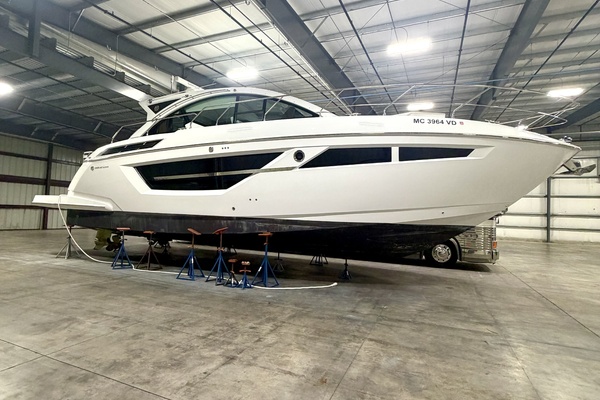 2022 Cruisers 50 Cantius