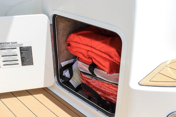 26ft Sea Ray Yacht For Sale