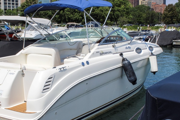 26ft Sea Ray Yacht For Sale
