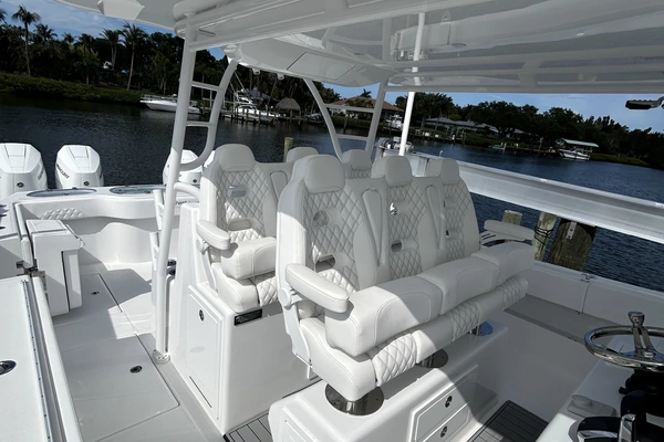 Front Runner 43 Yacht For Sale