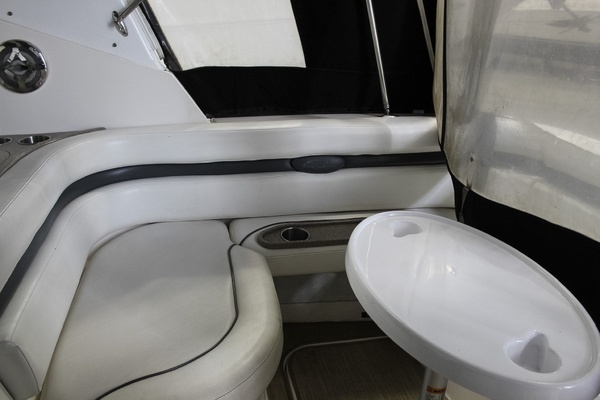 Sum Fun 28ft Rinker Yacht For Sale