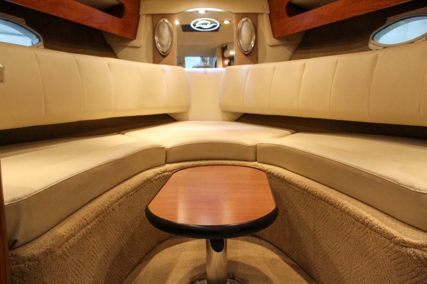 Sum Fun 28ft Rinker Yacht For Sale