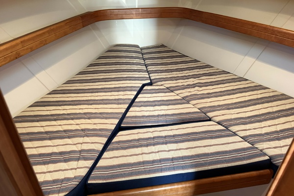MAOUI 34ft Mainship Yacht For Sale