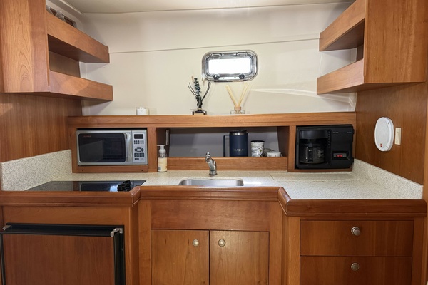 MAOUI 34ft Mainship Yacht For Sale