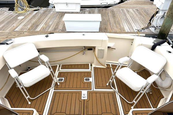 MAOUI 34ft Mainship Yacht For Sale