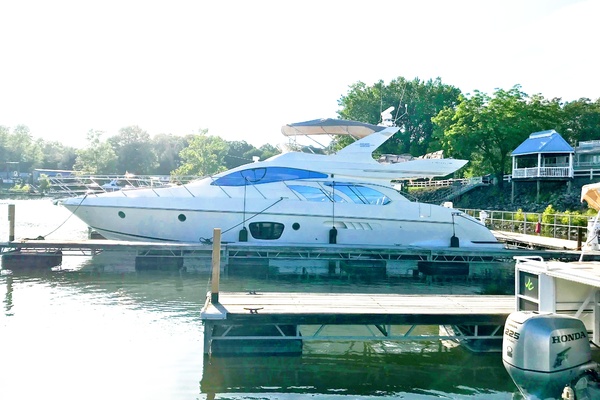 Bella Vita 55ft Azimut Yacht For Sale