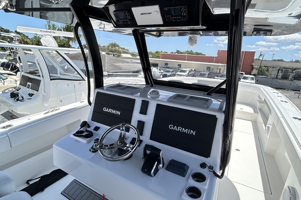 37ft Front Runner Yacht For Sale