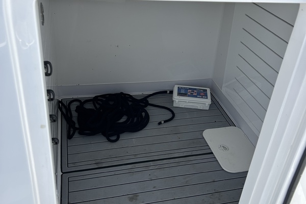 37ft Front Runner Yacht For Sale