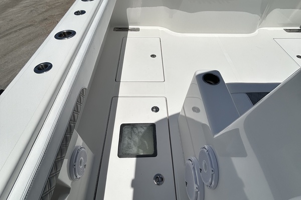 37ft Front Runner Yacht For Sale
