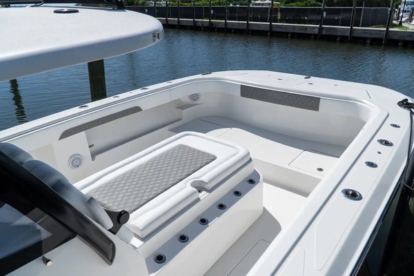 37ft Front Runner Yacht For Sale