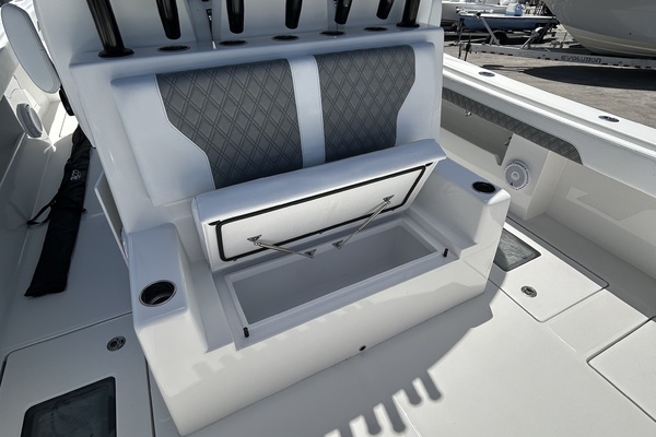 37ft Front Runner Yacht For Sale