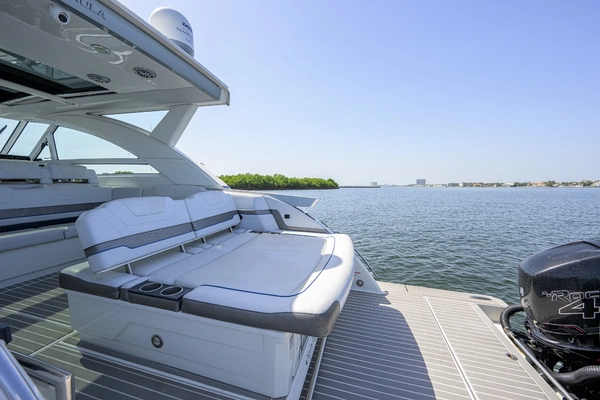 Formula Super Sport Crossover Yacht For Sale
