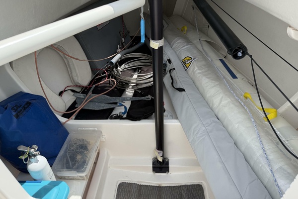 2013 J/70 internals