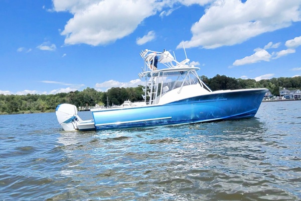 32ft Jarrett Bay Yacht For Sale