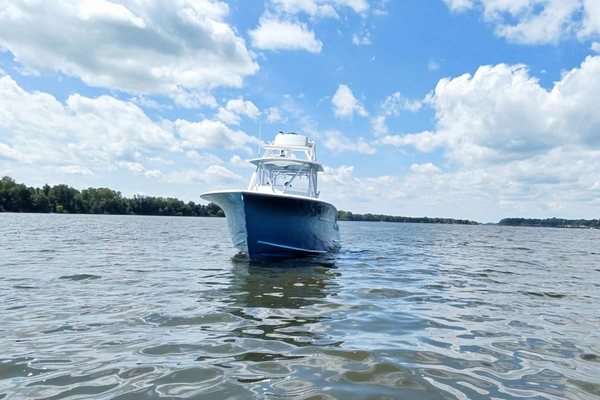 Jarrett Bay 32 Walk Around Yacht For Sale