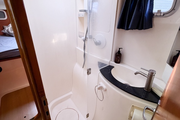 MYSTIQUE 40ft Leopard Yacht For Sale