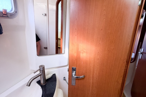 MYSTIQUE 40ft Leopard Yacht For Sale