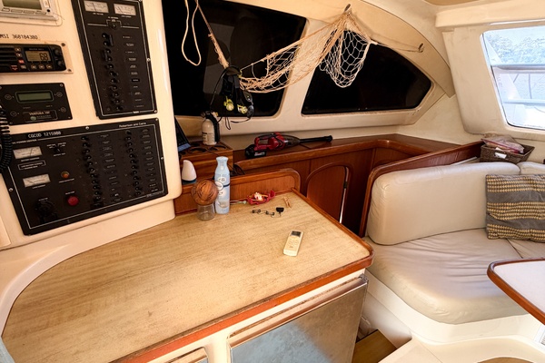 MYSTIQUE 40ft Leopard Yacht For Sale