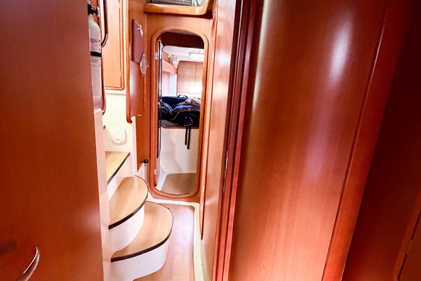 MYSTIQUE 40ft Leopard Yacht For Sale
