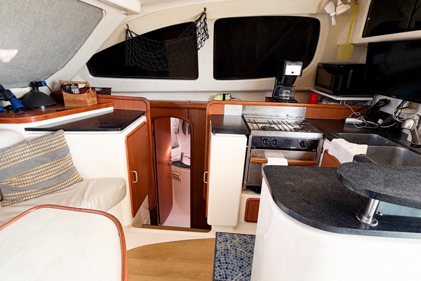 MYSTIQUE 40ft Leopard Yacht For Sale