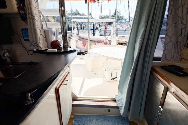 MYSTIQUE 40ft Leopard Yacht For Sale
