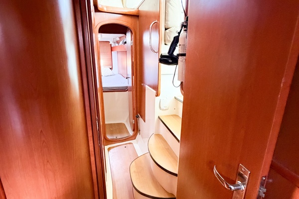 MYSTIQUE 40ft Leopard Yacht For Sale