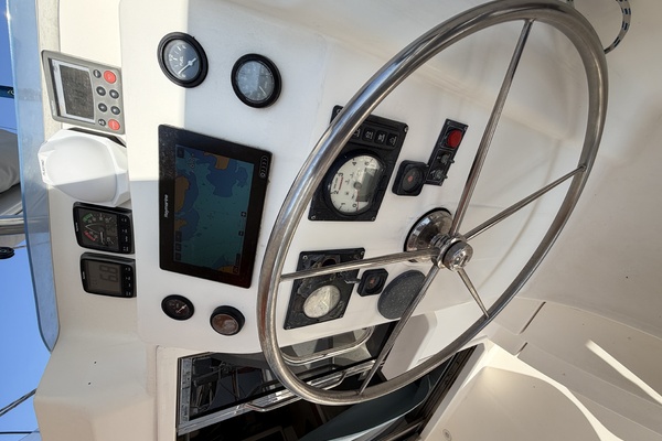 MYSTIQUE 40ft Leopard Yacht For Sale