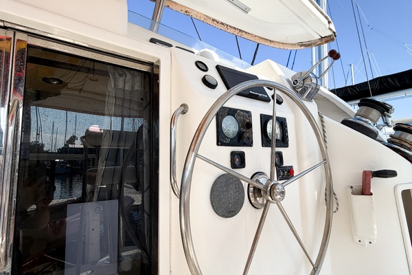 MYSTIQUE 40ft Leopard Yacht For Sale